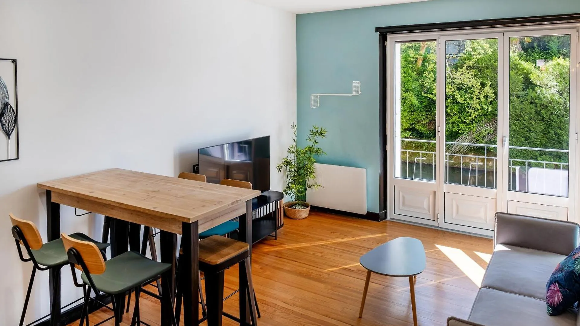 Апартаменты Appartements Vinuales Лурд